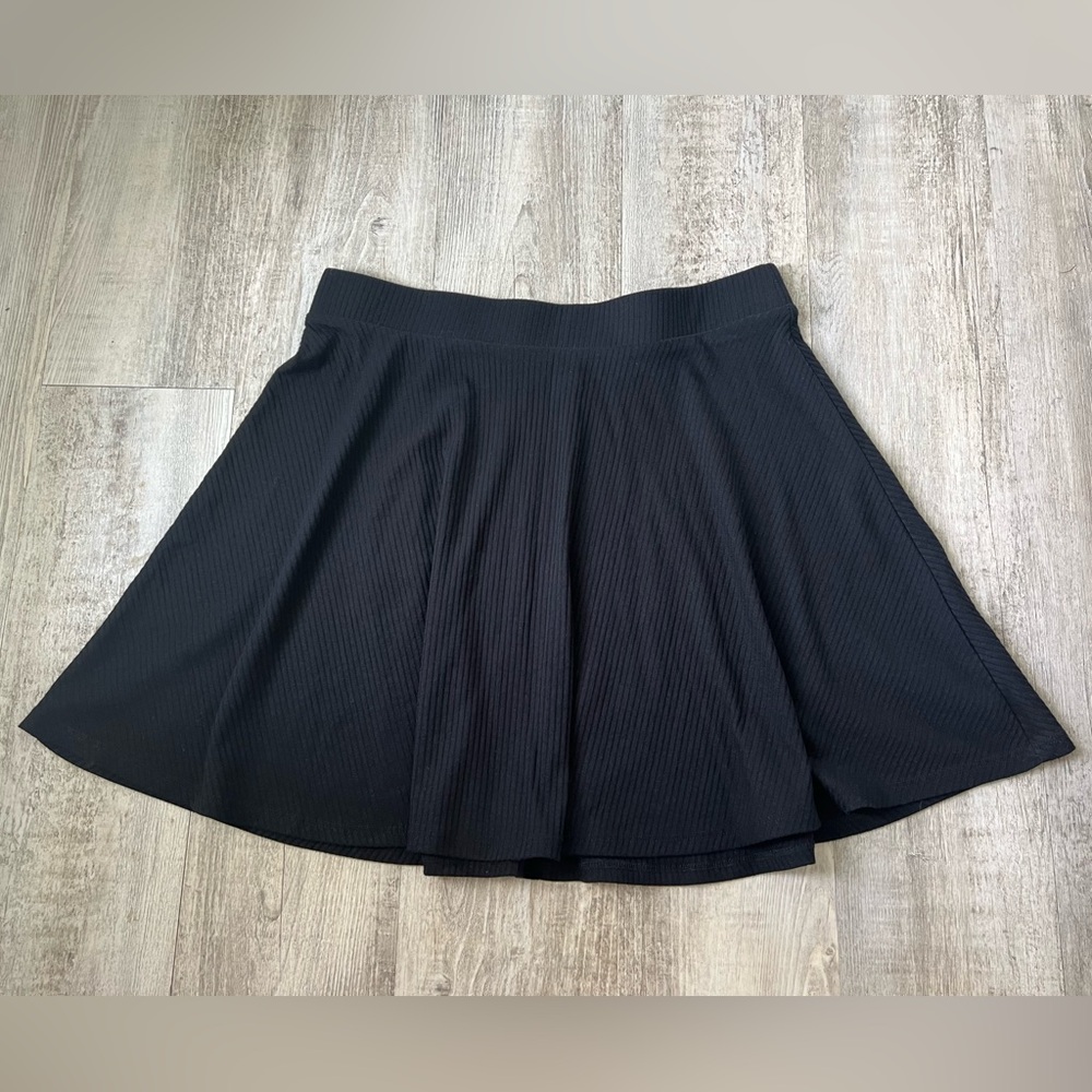 Black Ribbed A-Line Skater Mini Skirt Flowy Stretchy High Waist Large - Picture 8 of 11